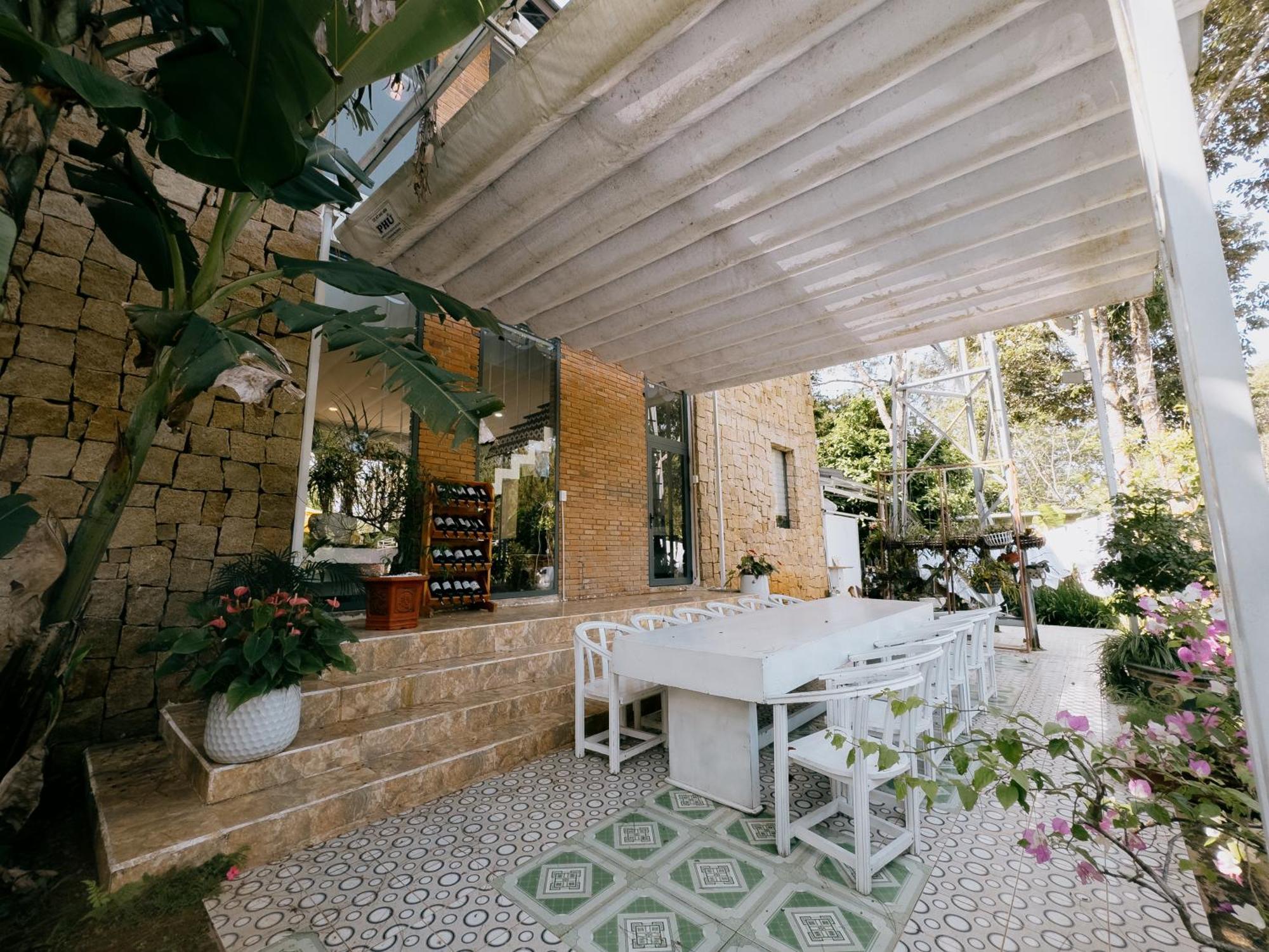 Camelia Coffee & Homestay Kon Von Kla Екстериор снимка